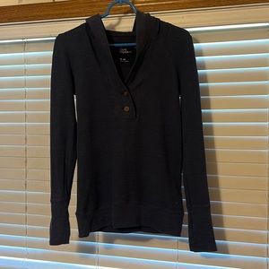 Women’s American Eagle half button light weight sweater hoodie in a faded blue